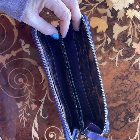 B MAKOWSKY purple studded leather wallet cardholder - Picture 3 of 5